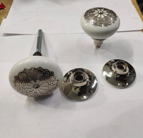 Metallic Floral Design Ceramic Door Knob